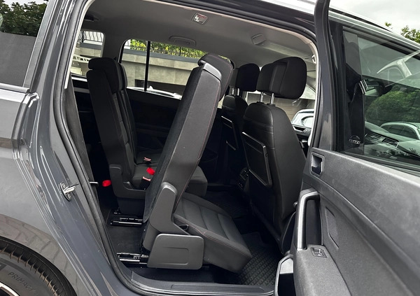 Volkswagen Touran cena 79800 przebieg: 133780, rok produkcji 2018 z Grodków małe 742